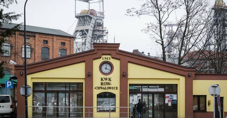 Rybnik. Miał bić pokrzywdzonego członkiem po twarzy. Prokuratura umorzyła śledztwo