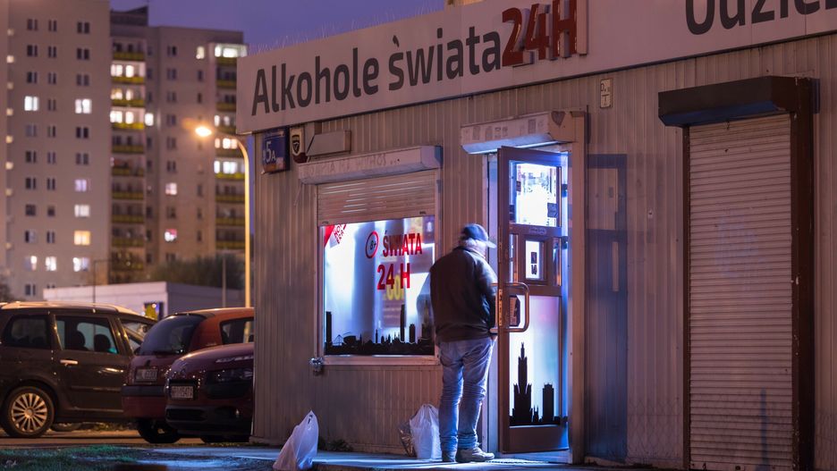 Sklep z alkoholem
fot: Arkadiusz Ziolek/ East News