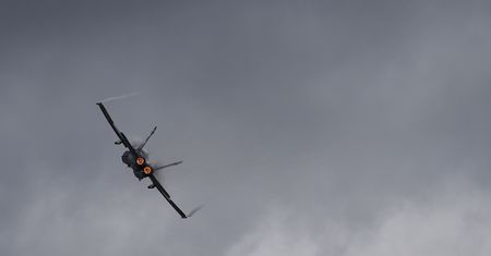 Katastrofa fińskiego F-18. "Chwilę później był już kulą ognia"