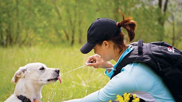 Sprzęt dla leniwych sportowców - ciśnieniowy camelbak 1