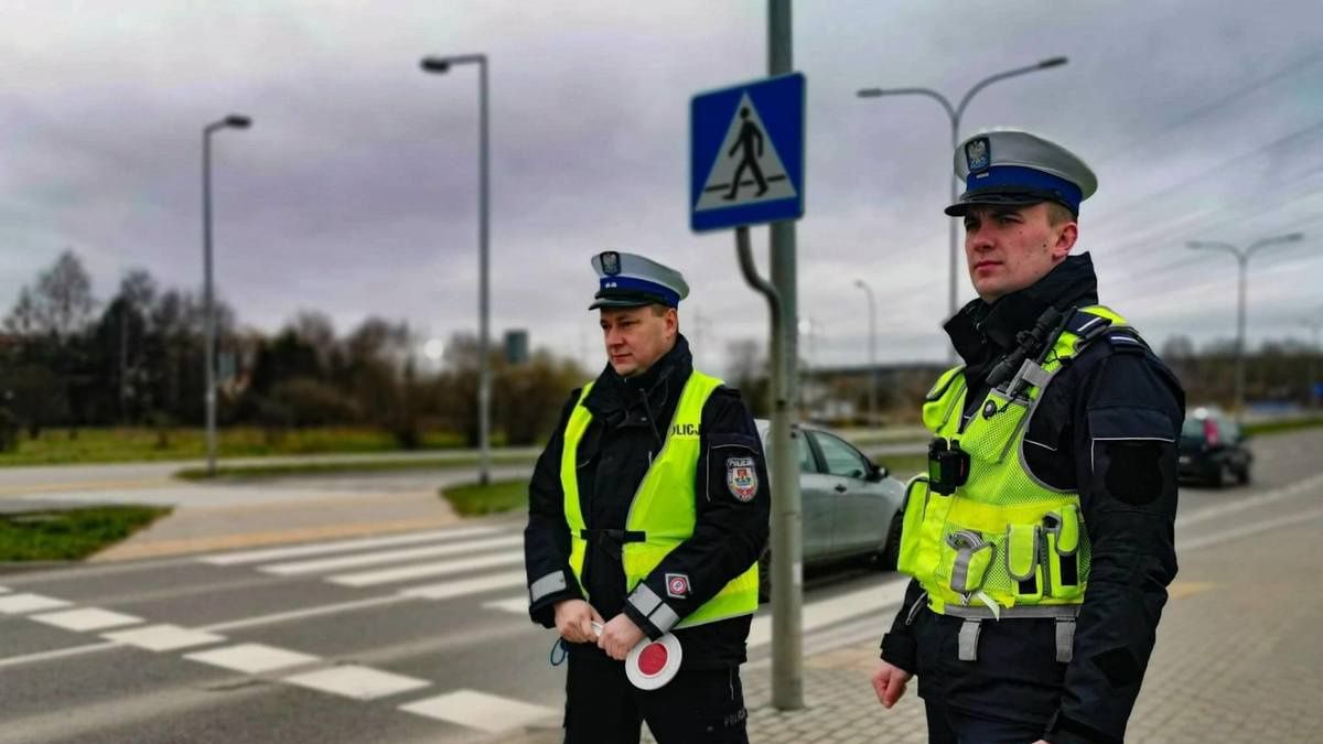 Policja obserwuje przede wszystkim otoczenie przejść dla pieszych