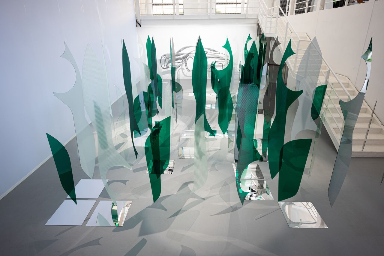 Jak sztuka przenika się z motoryzacją, czyli Milan Design Week 2023