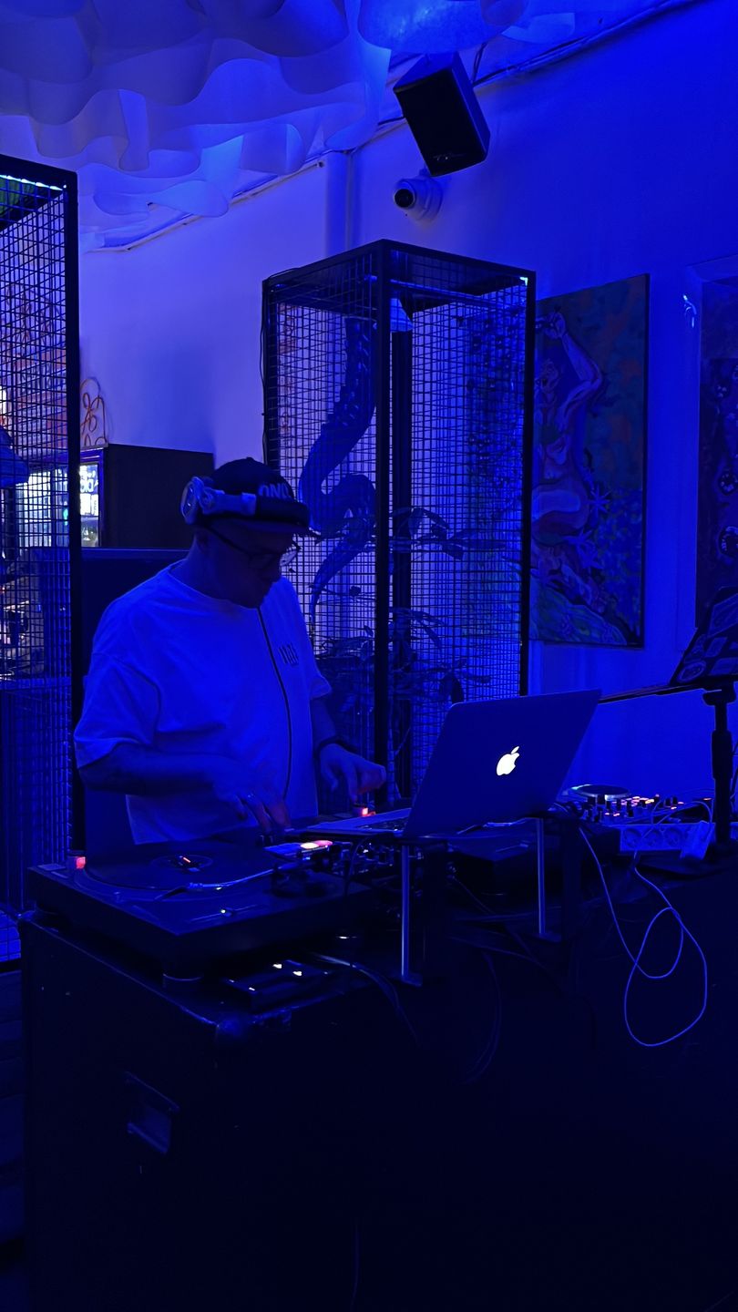 DJ Ike i DJ Gramochłonny w NRD
