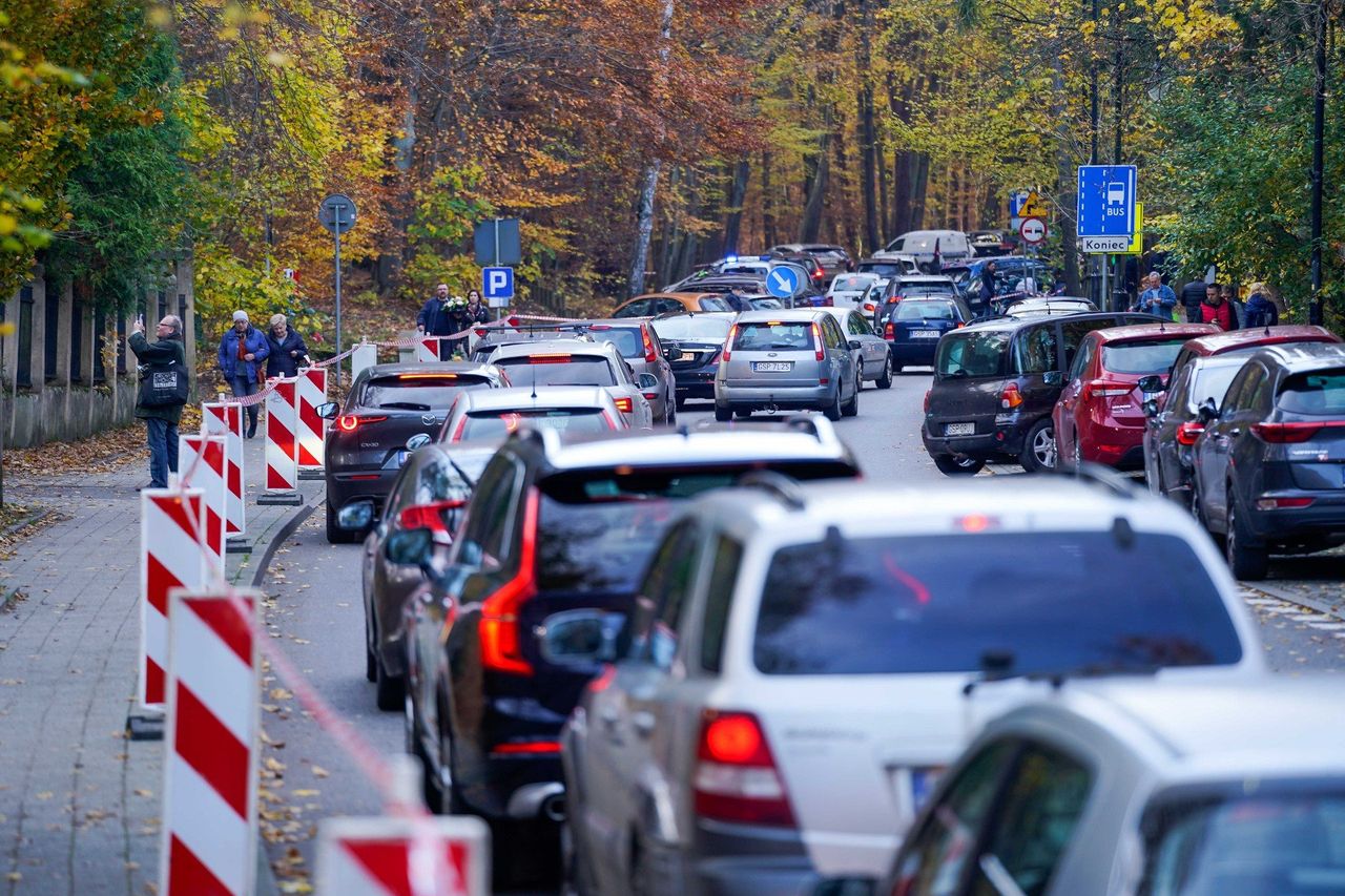 Sopot: Dojazd na cmentarz. Organizacja ruchu na Wszystkich Świętych