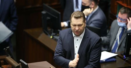 Hity w "hicie". Jest podstawa przedmiotu zaproponowanego przez ministra Czarnka