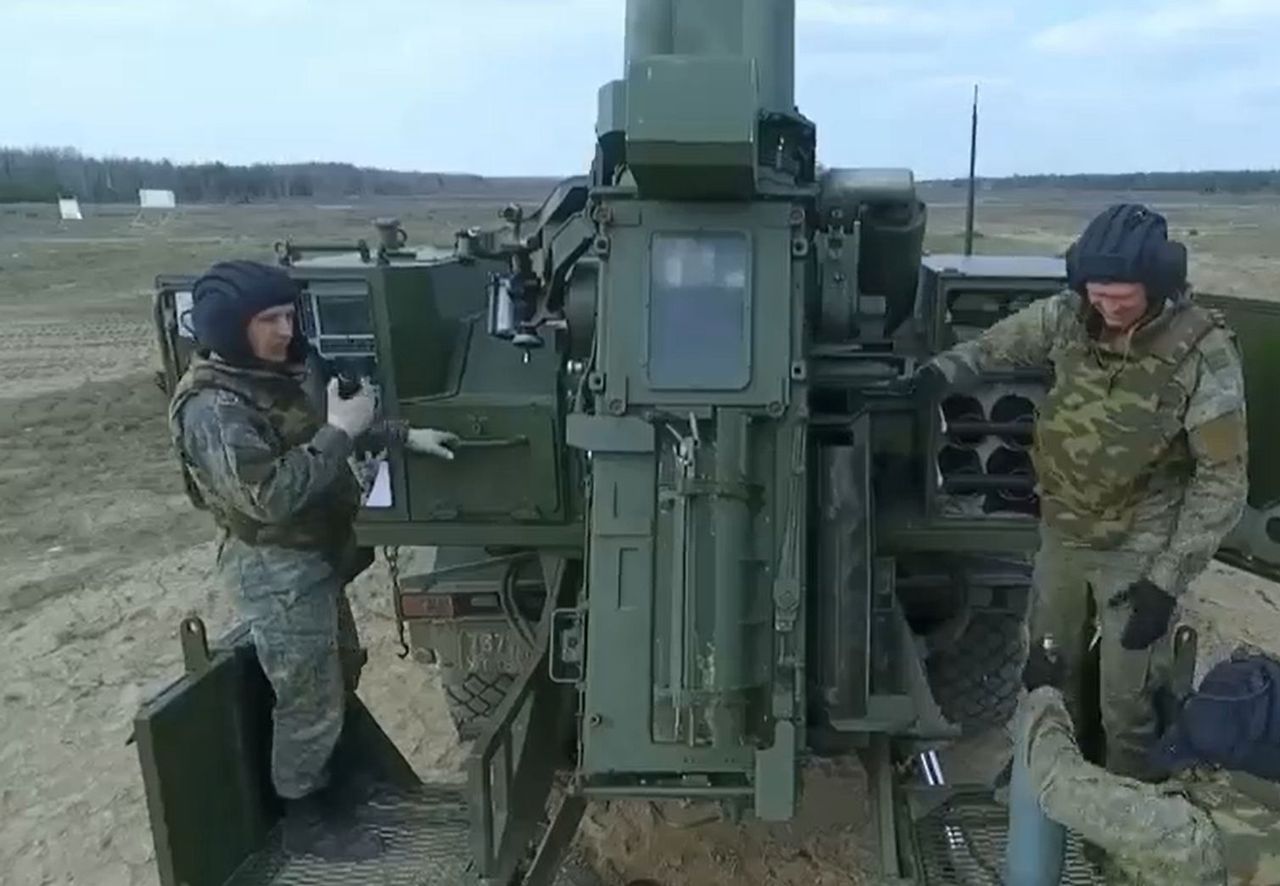 Russia's new 2S43 Malva Howitzer struggles with range issues