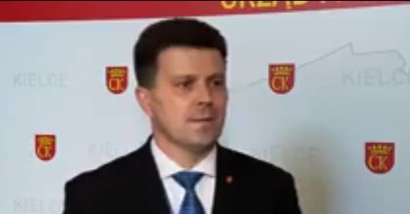 Rozmowa dziennikarza TVP z urzędnikiem z Kielc. Można pęknąć ze śmiechu