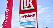 Łukoil obniża produkcję benzyny. "Pierwsza duża ofiara sankcji"
