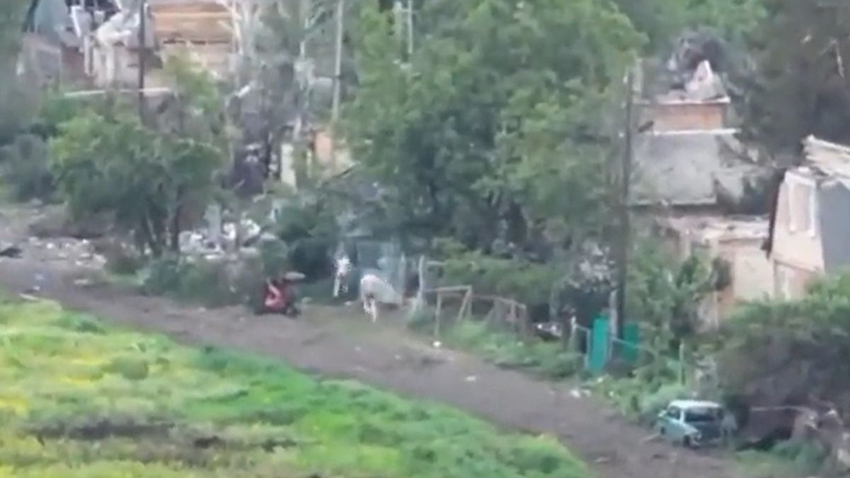 Rosjanie uciekali w popłochu przed siłami ukraińskimi, nie zdążyli się nawet ubrać