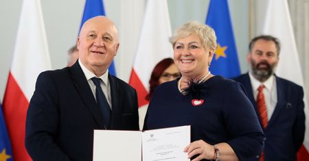 Posłanka KO wyprzedziła kolejkę na badanie. Szpital ją upomniał