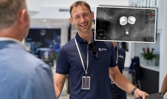 Polski astronauta Sławosz Uznański-Wiśniewski wrócił na Ziemię. "Witamy w domu"