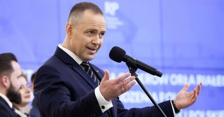 Kolejne weto Nawrockiego. "Decyzja podjęta z troski"