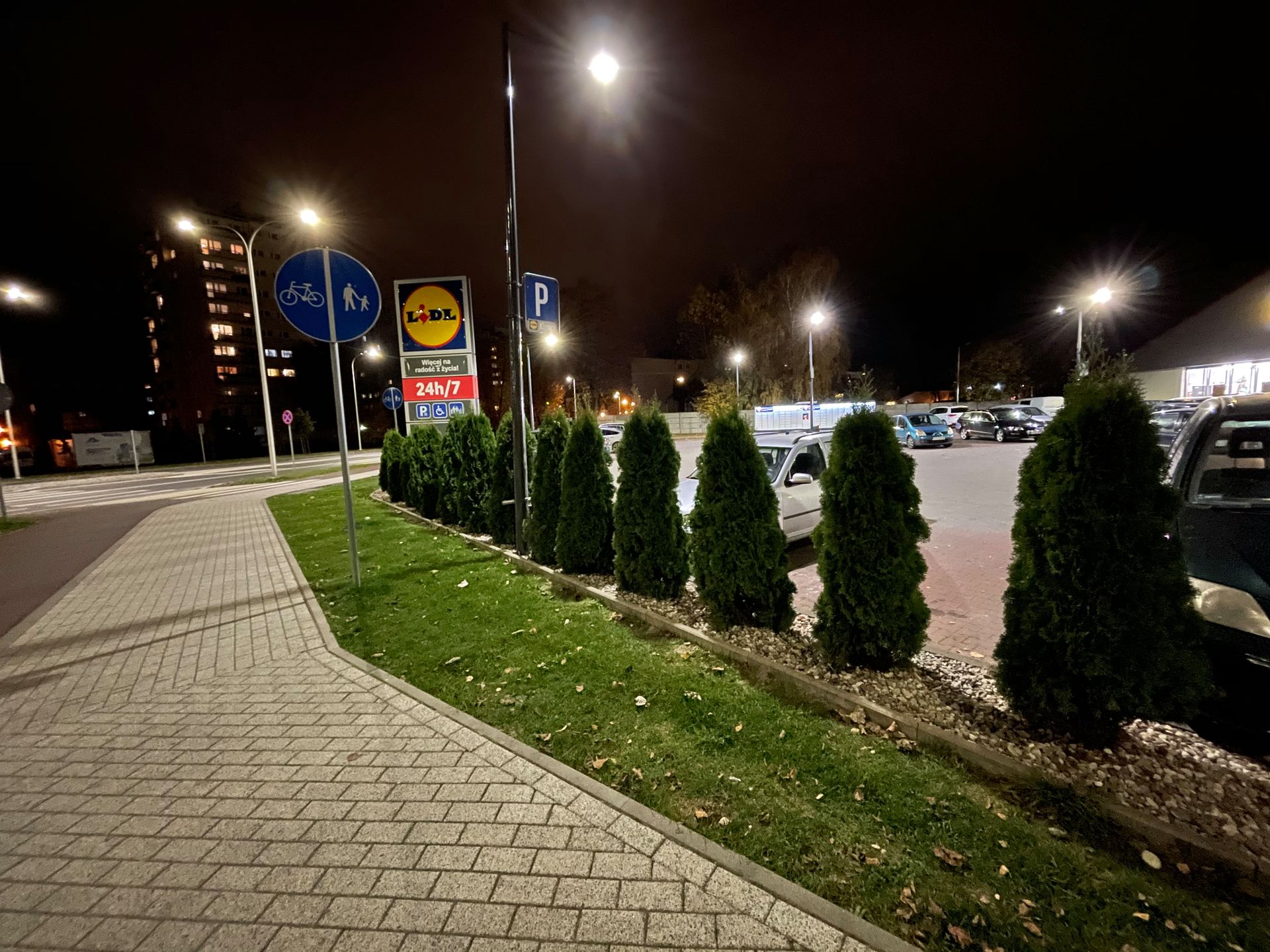 Dobry iPhone w "dobrej" cenie. iPhone 12: test 11