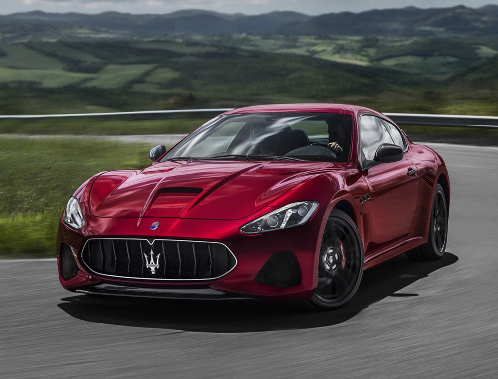 Maserati GranTurismo do dzisiaj robi wrażenie