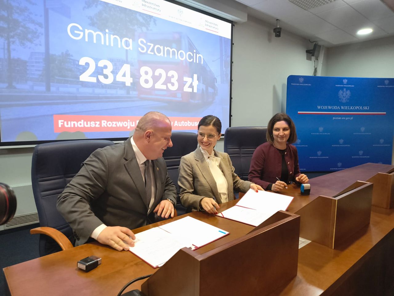 Gmina Szamocin dostanie pieniądze na autobusy. Mieszkańcy zyskają nowe połączenia