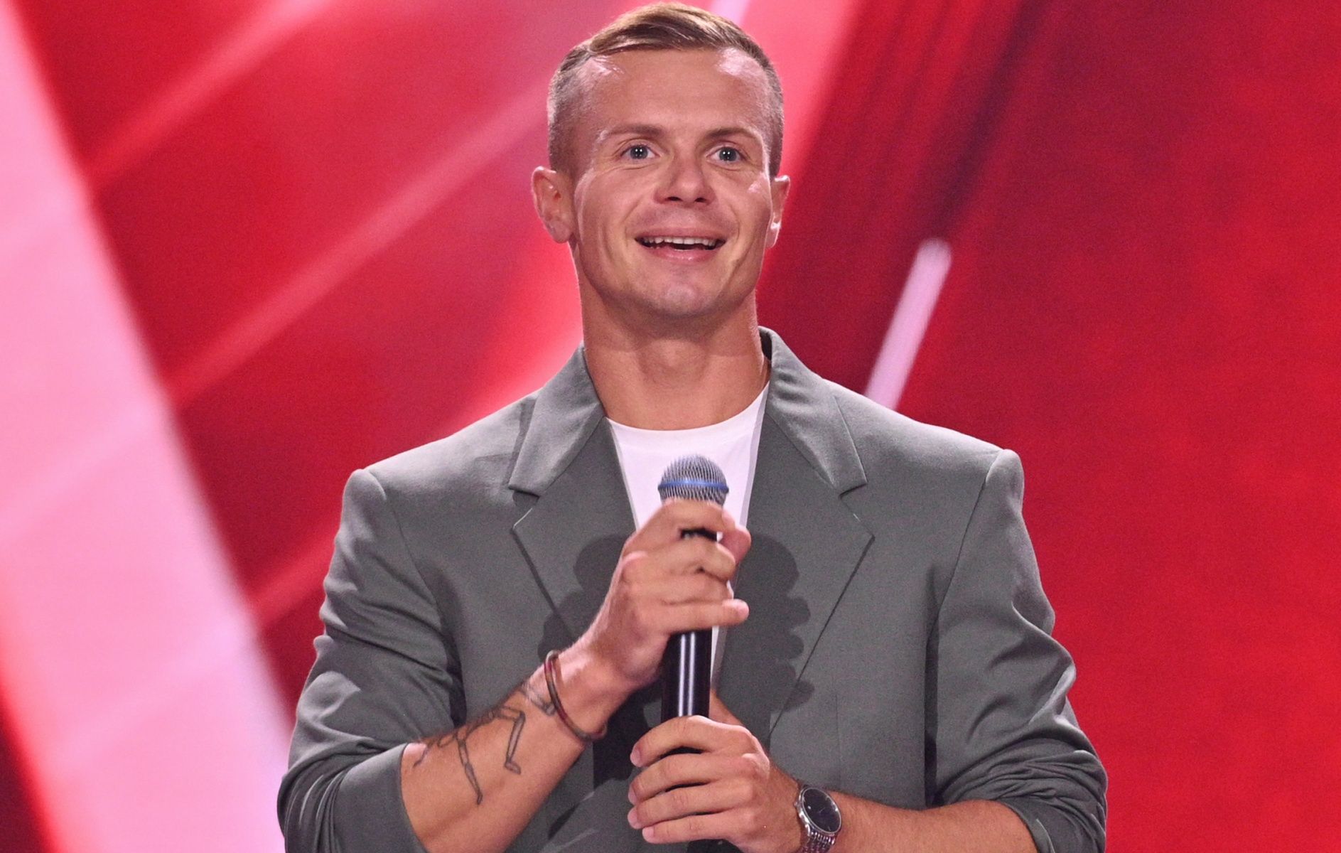Jan Bogacz TVP
The Voice of Poland XIV
edycja czternasta
sezon czternasty
przeslchania w ciemno dzien 2
blind 2
spiewajacy uczestnicy
Daniel Borzewski
Jan Bogacz TVP
TVP, Rozrywka, The Voice of Poland, muzyka