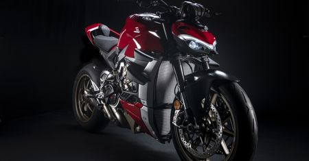 Debiutuje zestaw części Ducati Performance dla Streetfightera V4