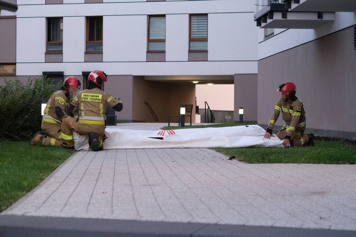 Akcja służb ratunkowych przy ul. Nałęczowskiej
