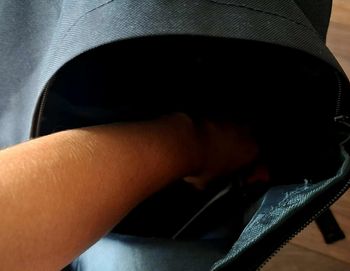 Łódź: Tak działał złodziej tożsamości. Okradł pracowników dwóch szkół, personel restauracji i członków komisji wyborczej