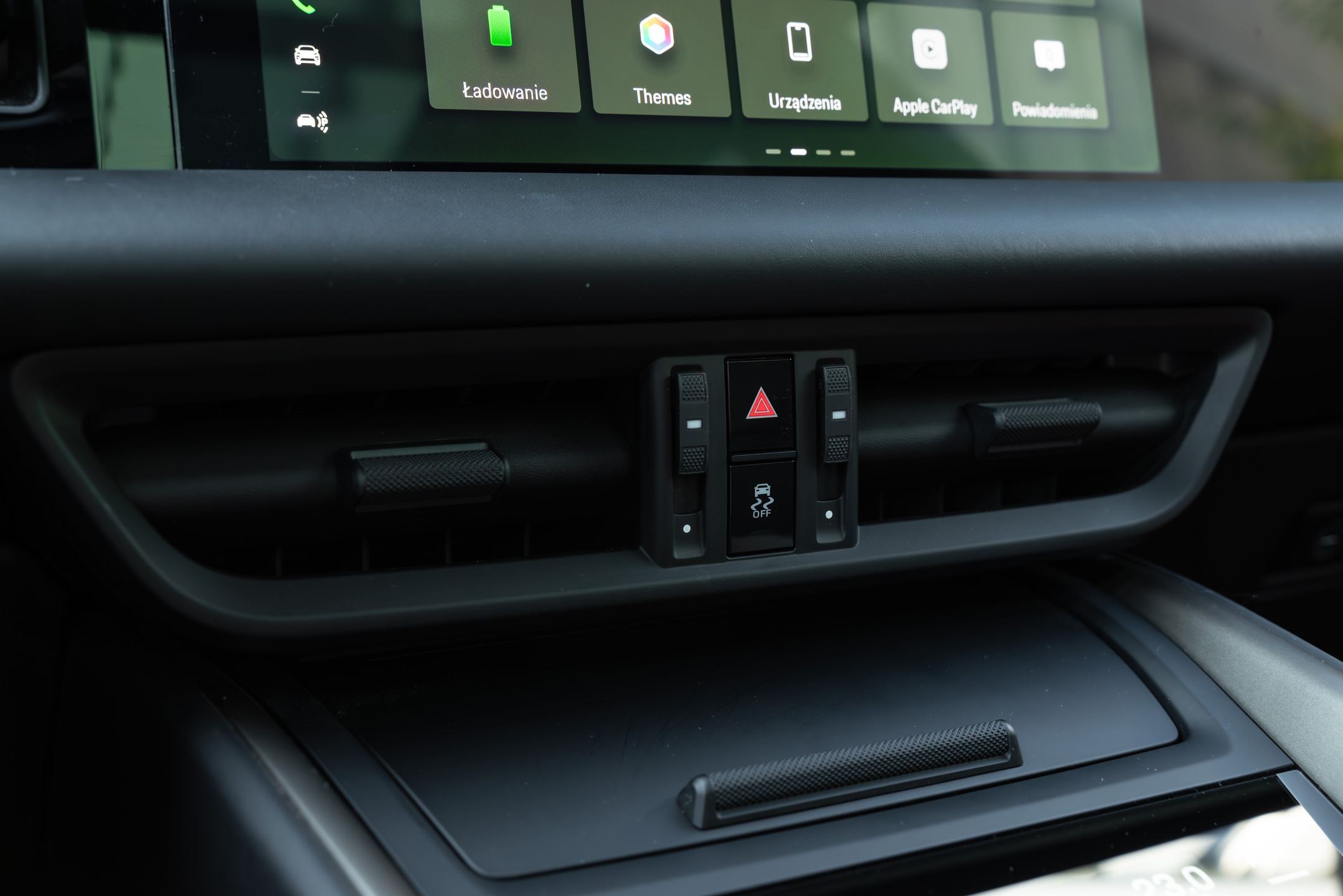 Porsche Macan Turbo EV