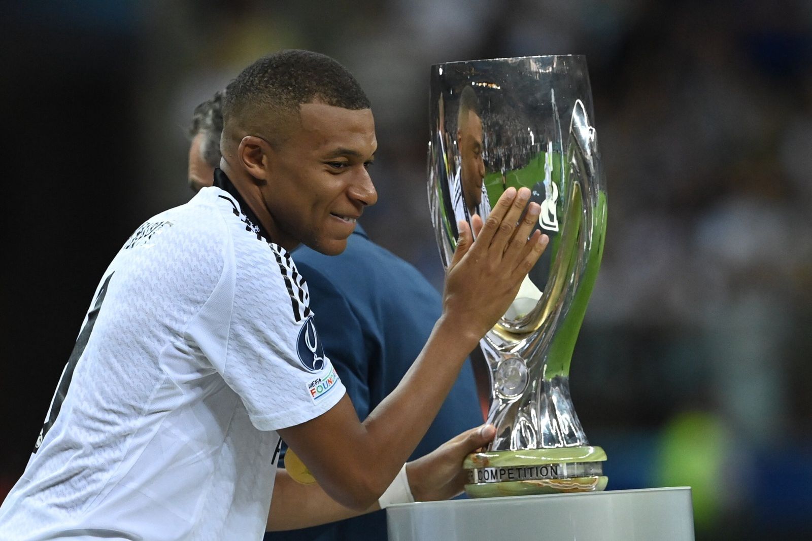 Wiadomo, komu Kylian Mbappe przekazał koszulkę po debiucie