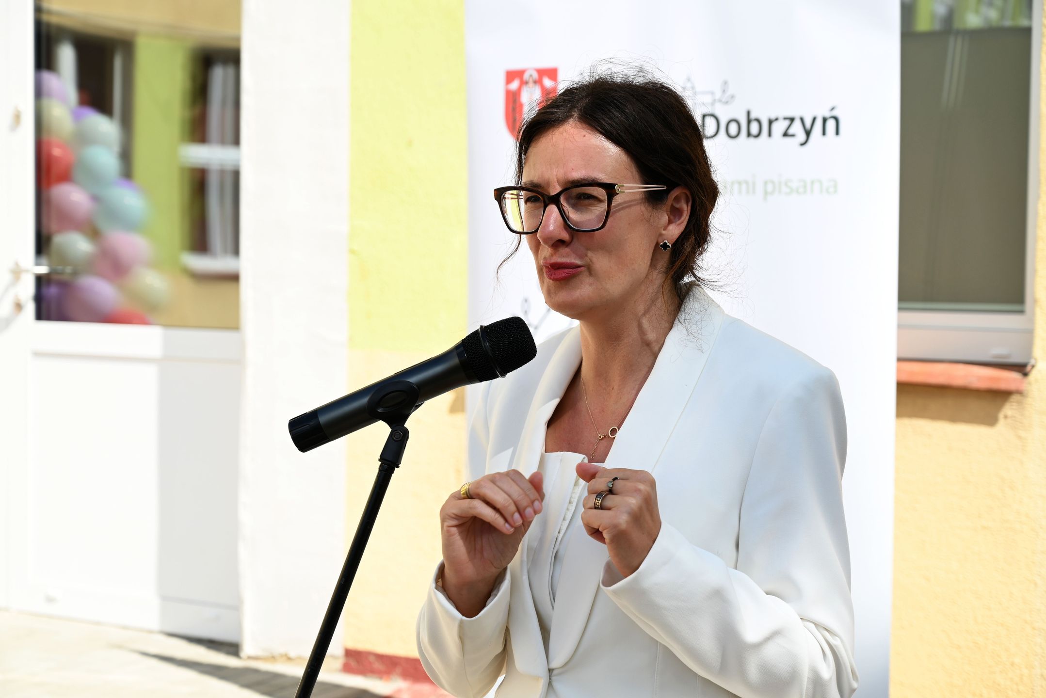 Żłobek mieści się w budynku Przedszkola Miejskiego nr 2