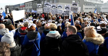Strajk będzie należał do młodych? "Pokolenie mojego ojca nie strajkowało"