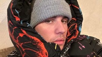 Justin Bieber demonstruje postępy w walce z PARALIŻEM TWARZY! Uda mu się wrócić do pełnej sprawności? (FOTO)