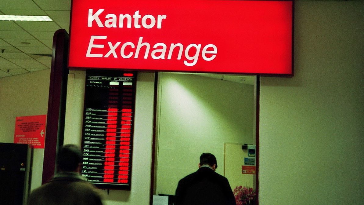 NBP namieszał na rynku walut. 