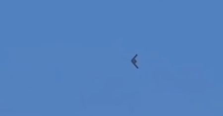 Tajemniczy dron lata nad Libanem i Izraelem. Przypomina wyglądem B-2