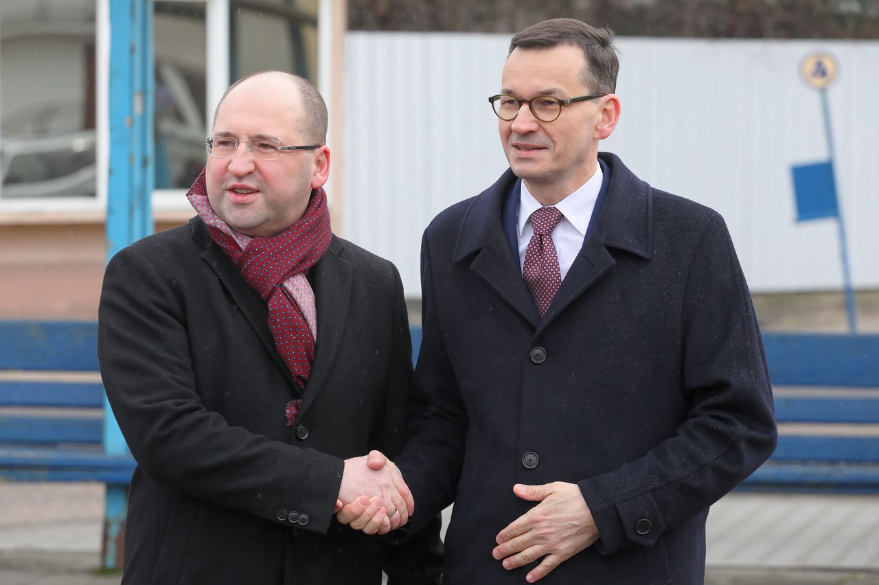 Mateusz Morawiecki i Adam Bielan przekonują, że wszystkie procedury w NCBiR zadziałały prawidłowo