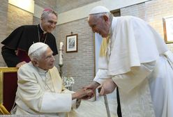 Niepokojące doniesienia z Watykanu. Papież prosi o modlitwę