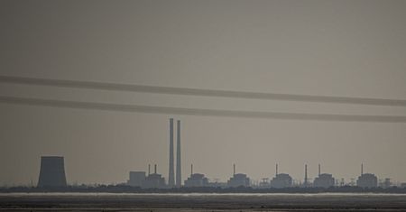 Co się dzieje w Zaporożu? "Ostatnia linia obrony przed awarią w elektrowni jądrowej"