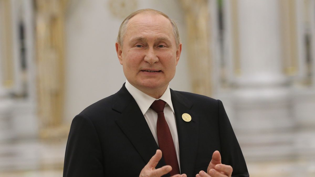 ASHGABAT, TURKMENISTAN - JUNE 29: (RUSSIA OUT) Russian President Vladimir Putin speaks during his press conference at the Ashgabat International Airport on June 29, 2022 in Ashgabat, Turkmenistan. Russian President Putin is in Turkmenistan to attend the VI Caspian Summit. (Photo by Contributor/Getty Images)