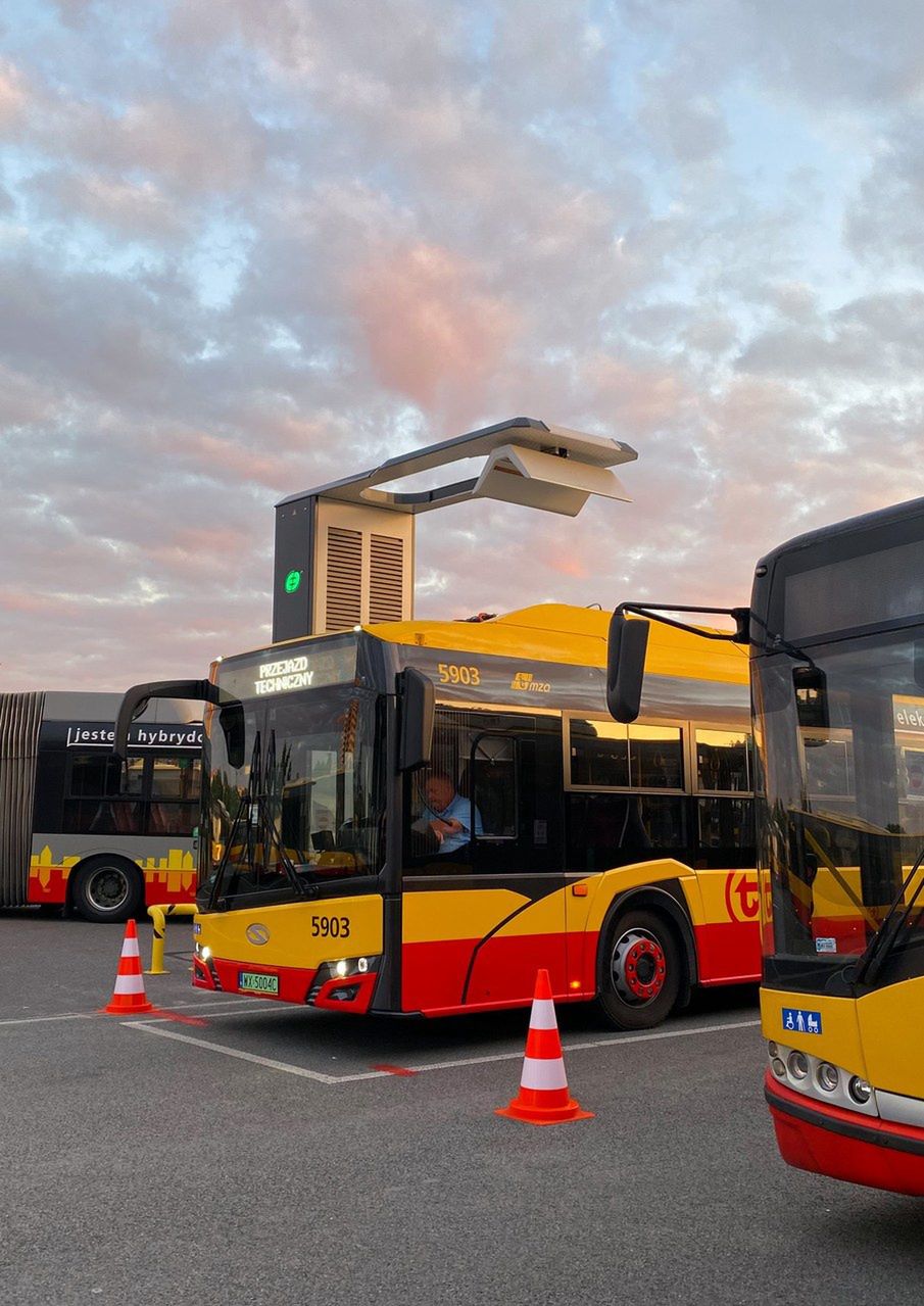 Warszawa. Zaapelowano o wsparcie dla inwestycji związanych z zeroemisyjnym transportem publicznym