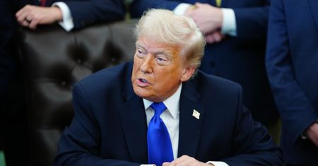 Napięcie w cieśninie rośnie. Iran atakuje, Trump grozi eskalacją