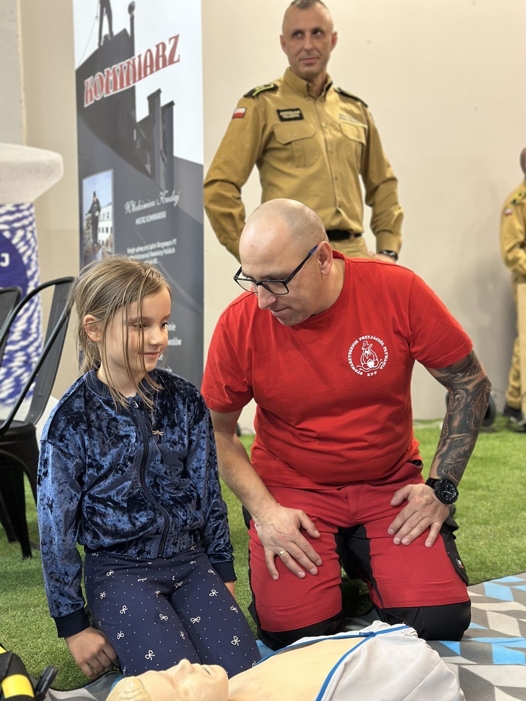 W galerii Bawełnianka w Bełchatowie strażacy zorganizowali dziś akcję edukacyjna podczas której można było otrzymać czujki czadu i dymu