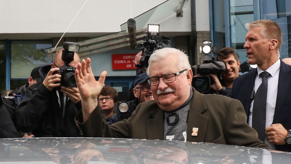 Former President of Poland Lech Walesa voting in the Polish general elections is seen in Gdansk, Poland on 13 October 2019  (Photo by Michal Fludra/NurPhoto via Getty Images)
