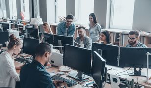 Pracują w IT, ale nie potrafią programować. Pensje nawet 21 tys. zł