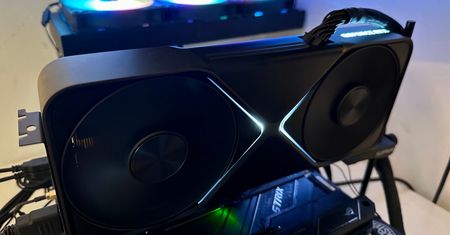 GeForce RTX 5090 w gorszej wersji. Wybrakowane modele trafiły na rynek