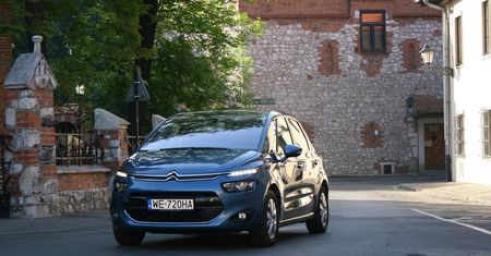 Branża leasingowa rośnie dynamicznie. Największym popytem cieszą się zakupy samochodów osobowych