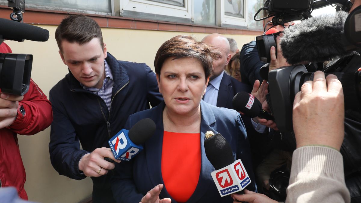 Wicepremier Beata Szydło w drodze na posiedzenie Komitetu Politycznego PiS