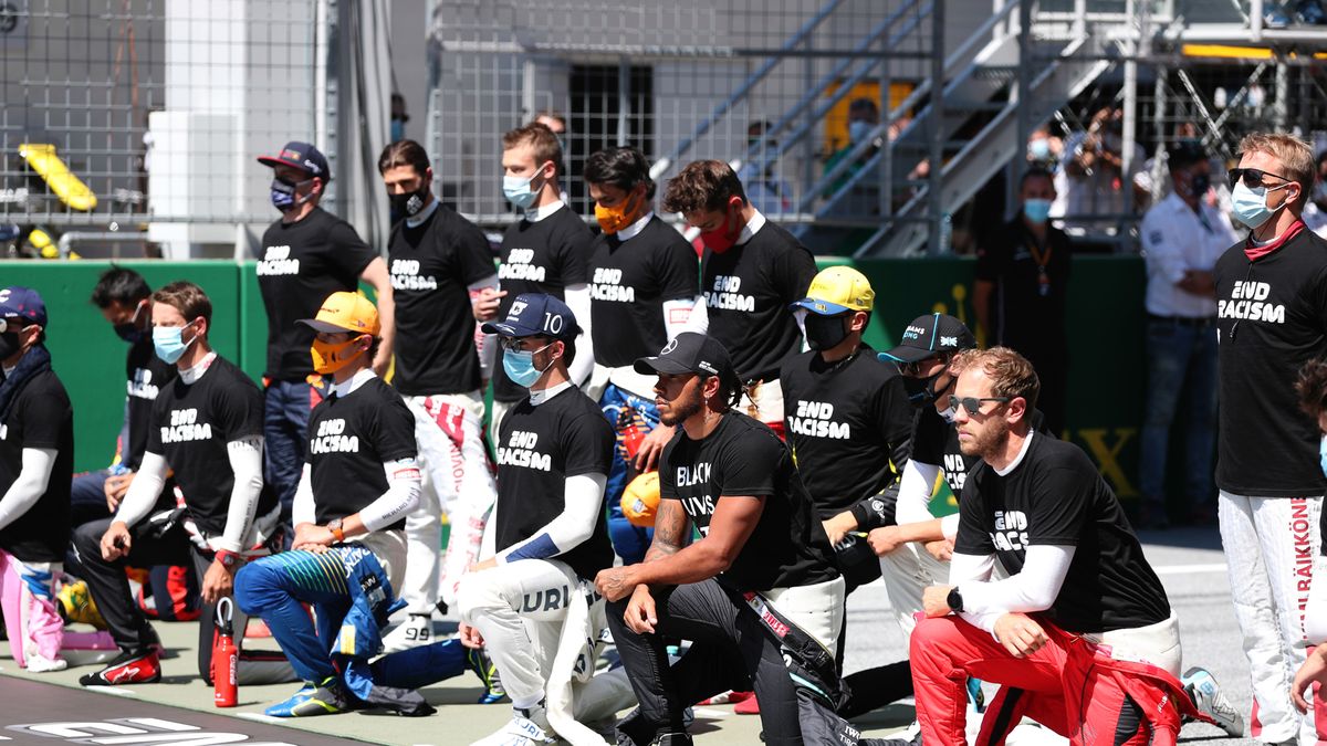 Materiały prasowe / Mercedes / Na zdjęciu: protest przed wyścigiem F1