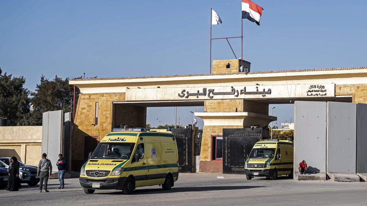 Remains Of World Central Kitchen Workers Arrive In Egypt Before Repatriation
RAFAH, EGYPT - APRIL 3: Ambulances carry bodies of the victims of the world central kitchens across the Rafah crossing on April 3, 2024 in Rafah, Egypt. In a statement, the charity World Central Kitchen said that seven of its workers were killed by an Israeli air strike while driving in a convoy after leaving a warehouse in Deir al-Balah, in central Gaza. Israel issued a rare apology over the incident, calling their deaths a "grave mistake." The killed workers included both Palestinians and foreigners.(Photo by Ali Moustafa/Getty Images)
Ali Moustafa