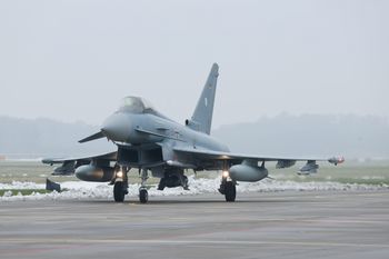 NATO wzmacnia obecność na wschodzie. Myśliwce dotarły do Polski