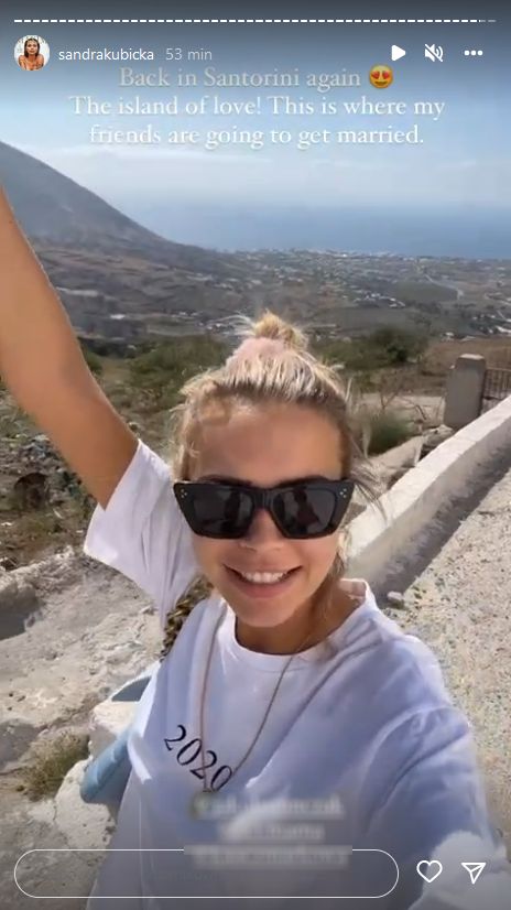 Sandra Kubicka poleciała na Santorini