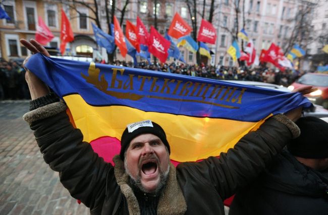 Majdan zakazał Janukowyczowi podpisania umowy o Unii z Rosją