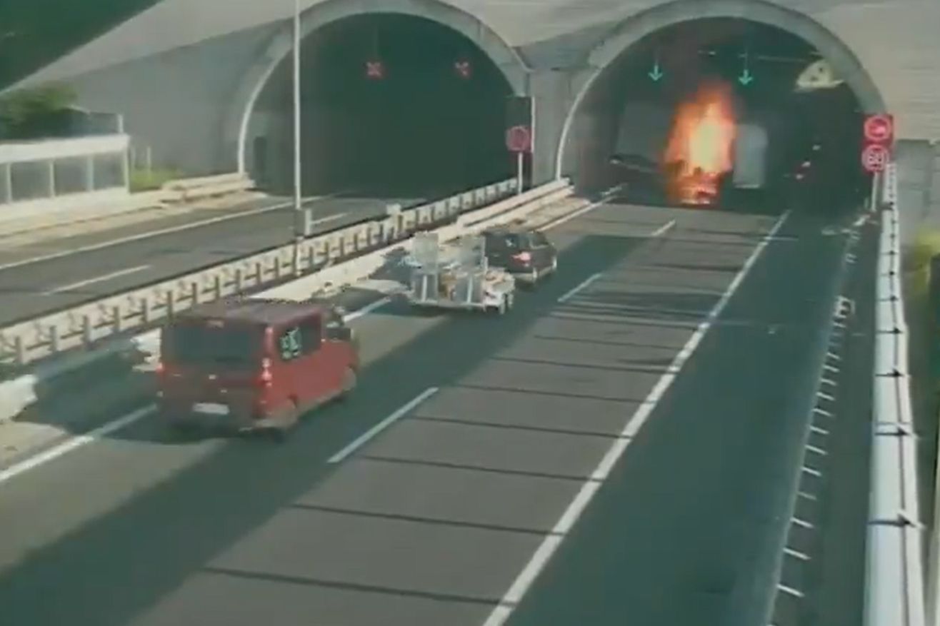 Koszmar w tunelu na autostradzie. Temperatura wzrosła do tysiąca stopni