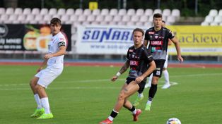 ŁKS Łomża w hitowym meczu z liderem. Jagiellonia II, Wigry Suwałki i KS Wasilków zagrają u siebie