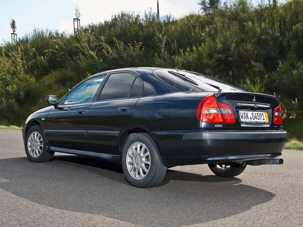 Mitsubishi Carisma 1